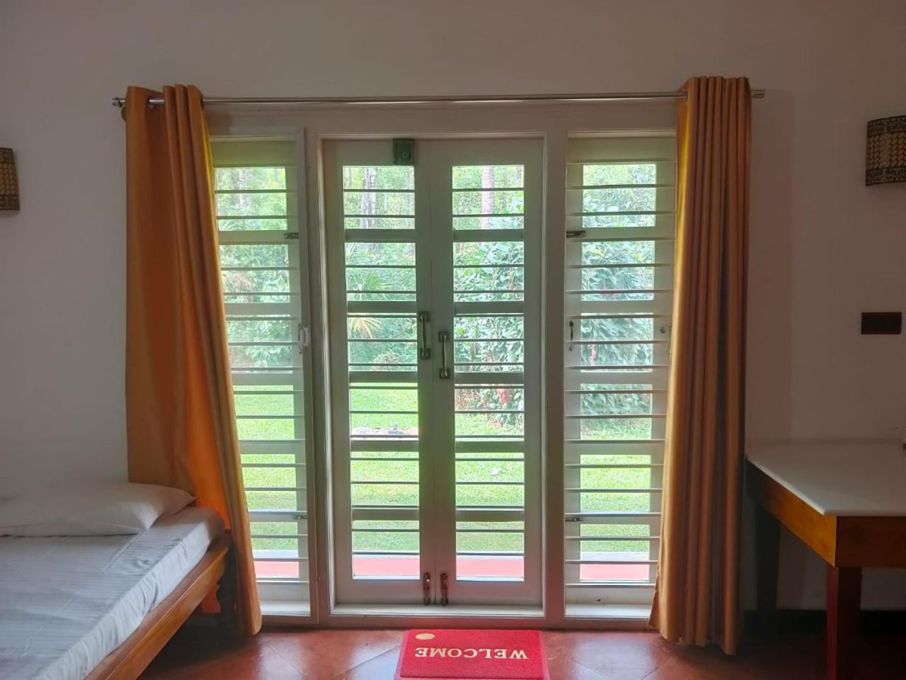 Apartmán Memories Of Malnad Chikmagalūr Exteriér fotografie